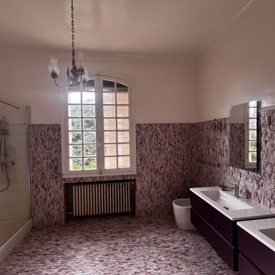  Annonces ARLES : Maison / Villa | BEAUCAIRE (30300) | 277 m2 | 565 000 &euro; 