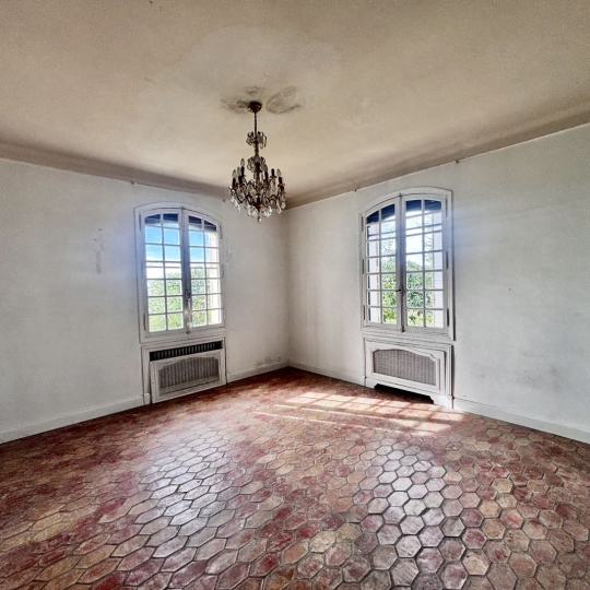  Annonces ARLES : Maison / Villa | BEAUCAIRE (30300) | 277 m2 | 565 000 &euro; 