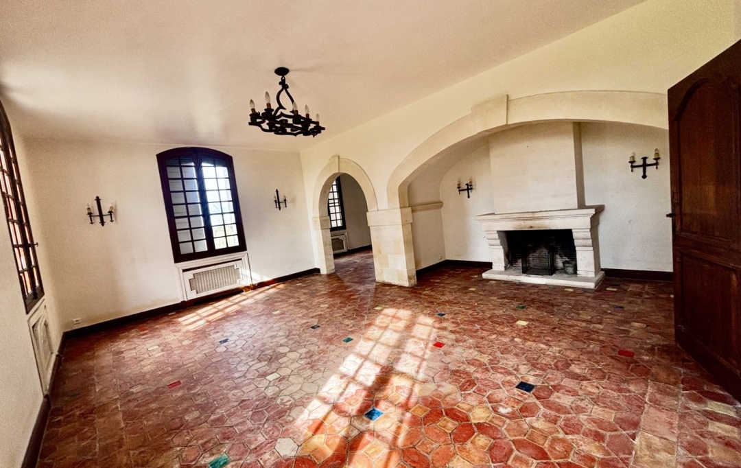 Annonces ARLES : Maison / Villa | BEAUCAIRE (30300) | 277 m2 | 565 000 &euro; 