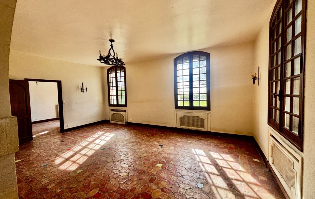 Annonces ARLES : Maison / Villa | BEAUCAIRE (30300) | 277 m2 | 565 000 &euro; 