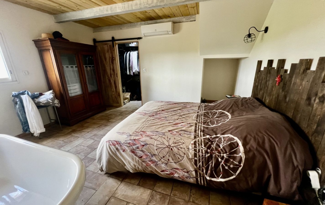Annonces ARLES : Domaines / Propriétés | ARLES (13200) | 265 m2 | 399 000 &euro; 