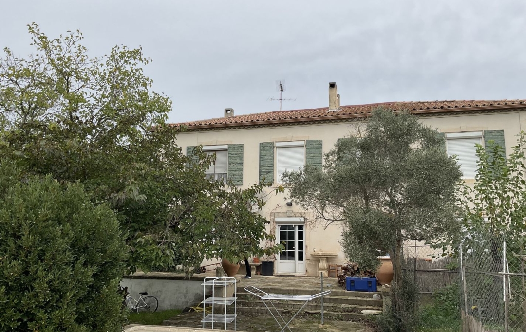 Annonces ARLES : Maison / Villa | FONTVIEILLE (13990) | 240 m2 | 650 000 &euro; 